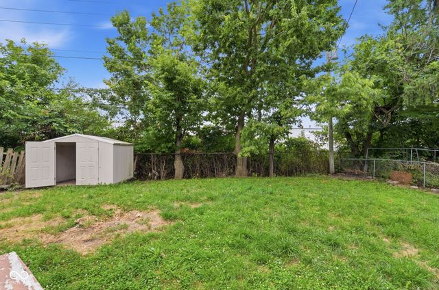 8041 E 34th Street, Indianapolis, IN 46226
