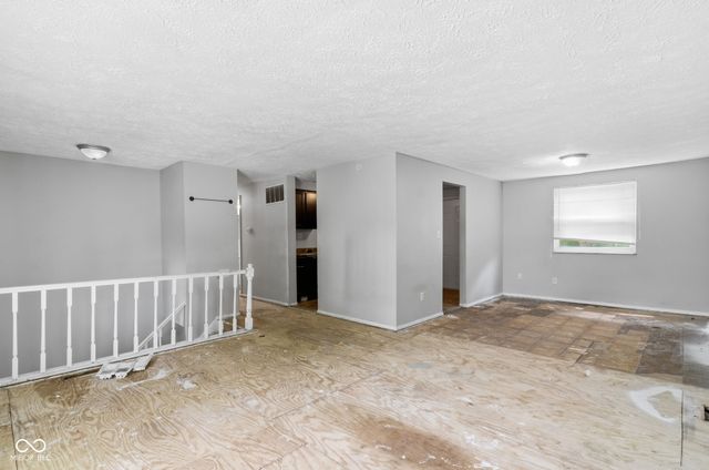 8041 E 34th Street, Indianapolis, IN 46226