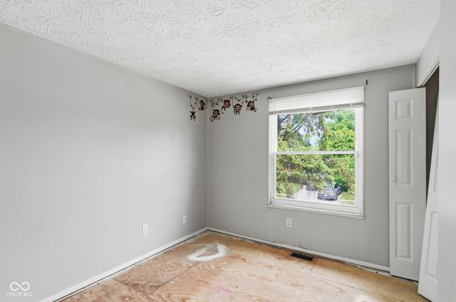 8041 E 34th Street, Indianapolis, IN 46226
