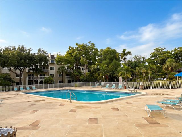7860 Camino Real 412 412, Miami, FL 33143