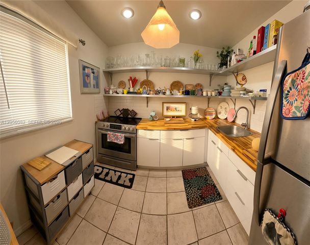7860 Camino Real 412 412, Miami, FL 33143
