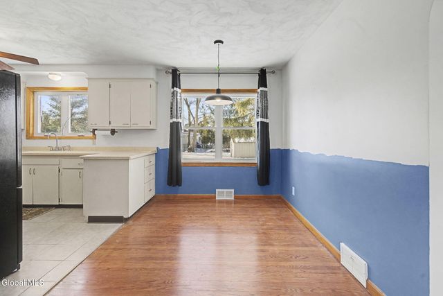 36 Marion Boulevard, Glenville, NY 12302