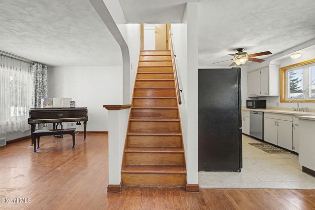 36 Marion Boulevard, Glenville, NY 12302