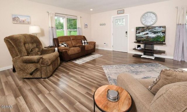 2242 Green Acres Circle, Sevierville, TN 37862