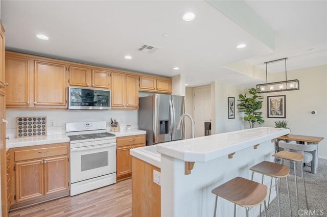 243 Riverdale Court 431, Camarillo, CA 93012