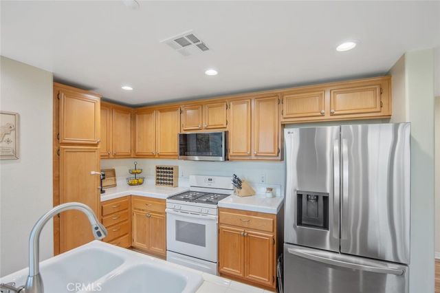 243 Riverdale Court 431, Camarillo, CA 93012