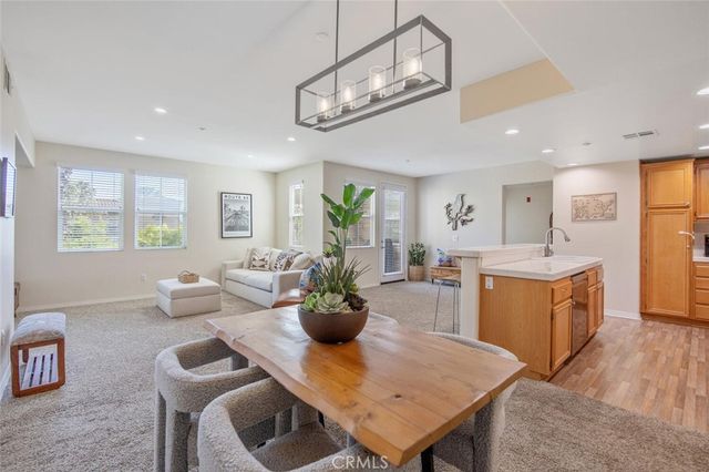 243 Riverdale Court 431, Camarillo, CA 93012