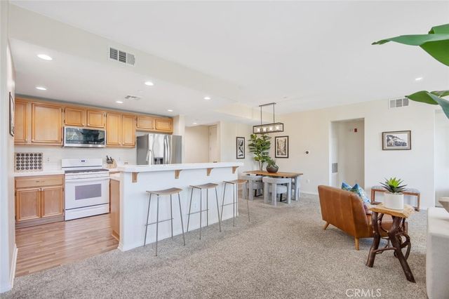 243 Riverdale Court 431, Camarillo, CA 93012
