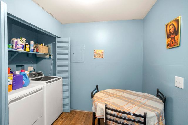 208 Leeshan Ct, Antioch, TN 37013