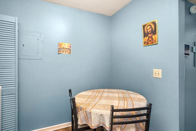 208 Leeshan Ct, Antioch, TN 37013