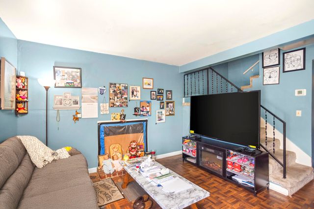 208 Leeshan Ct, Antioch, TN 37013