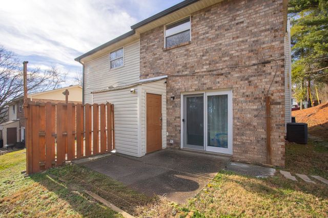 208 Leeshan Ct, Antioch, TN 37013