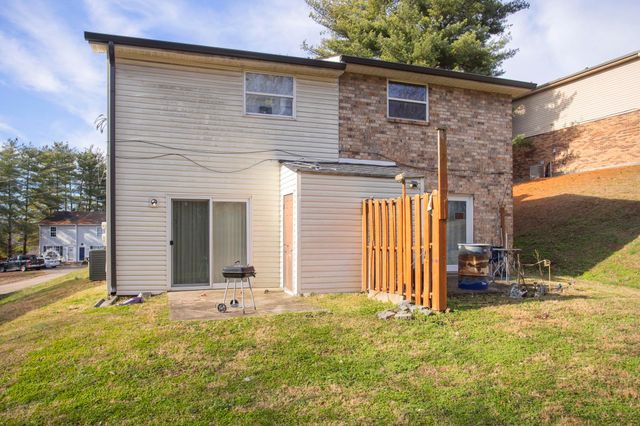 208 Leeshan Ct, Antioch, TN 37013