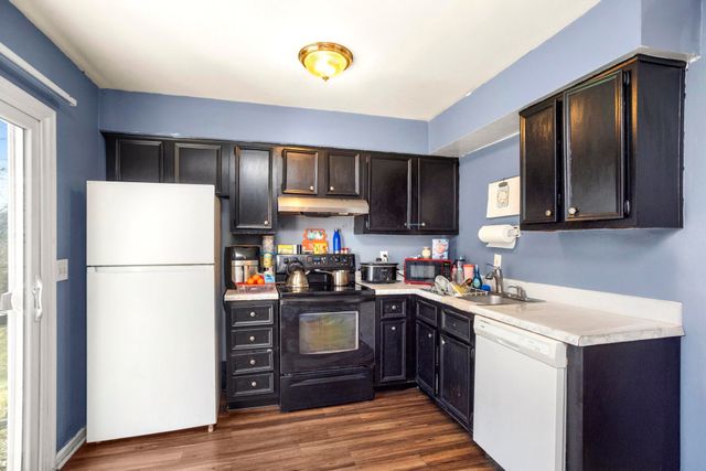 208 Leeshan Ct, Antioch, TN 37013