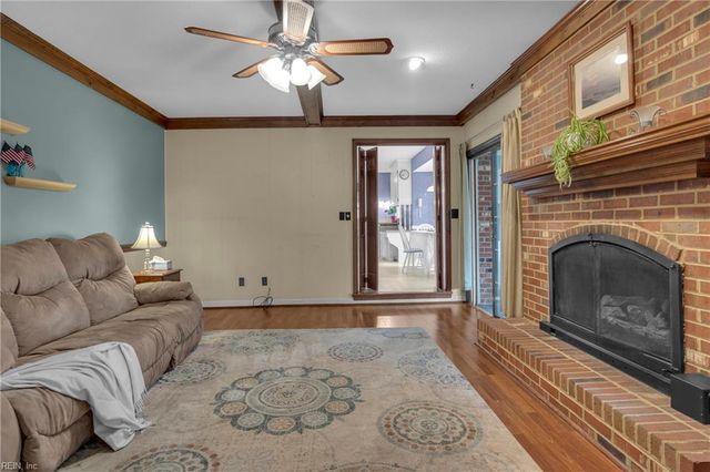 3208 Meadowbrook LN, Chesapeake, VA 23321