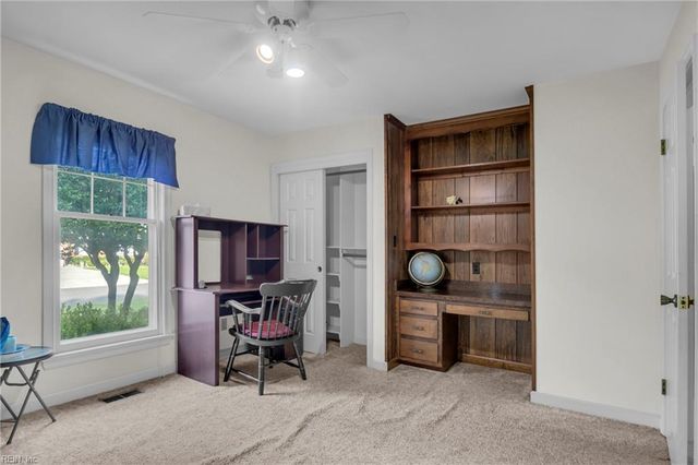 3208 Meadowbrook LN, Chesapeake, VA 23321