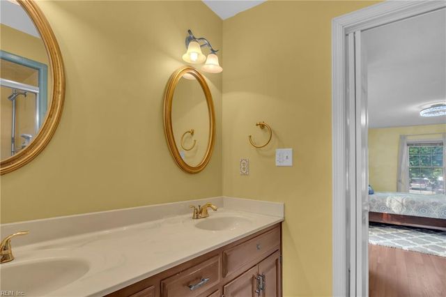 3208 Meadowbrook LN, Chesapeake, VA 23321