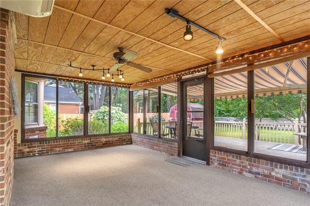3208 Meadowbrook LN, Chesapeake, VA 23321