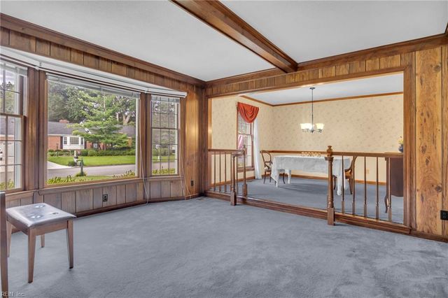 3208 Meadowbrook LN, Chesapeake, VA 23321