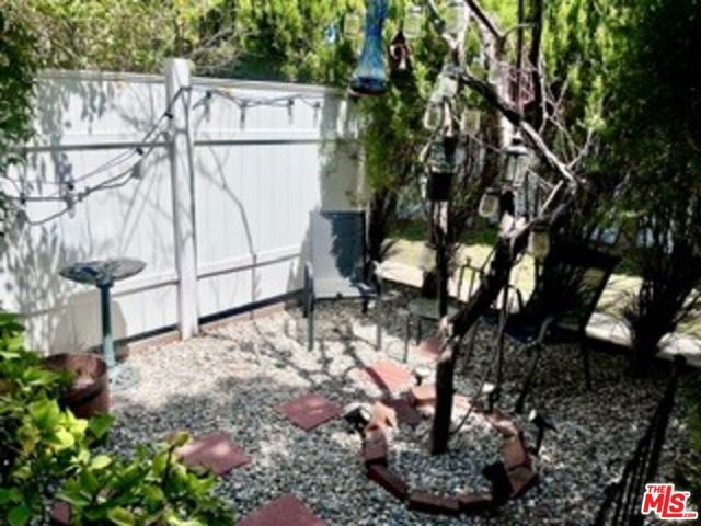 1725 Malcolm Avenue, Los Angeles, CA 90024