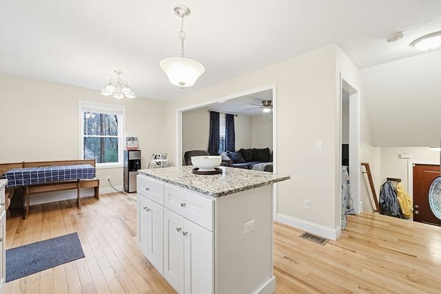 16 I Capen Road, Spencer, MA 01562