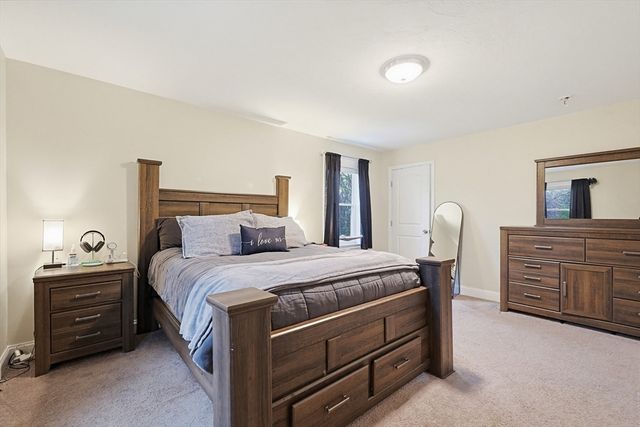 16 I Capen Road, Spencer, MA 01562