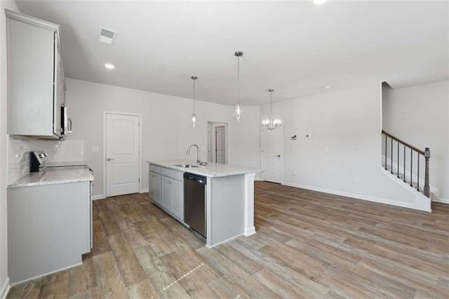 3643 PARKWAY JAMES Drive, Snellville, GA 30039