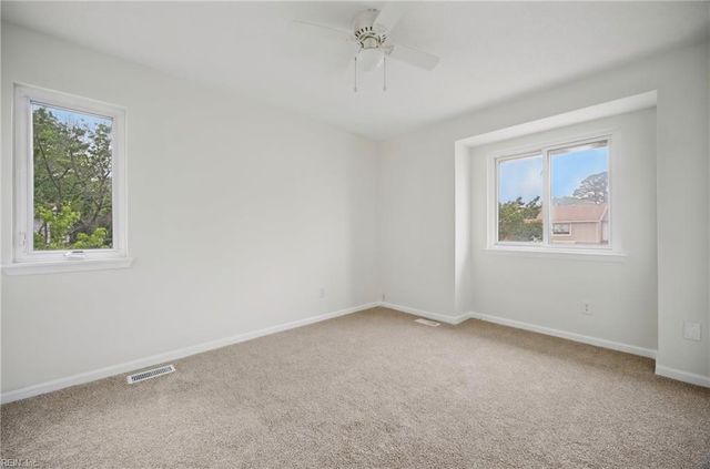 4184 Thistle CIR, Virginia Beach, VA 23462