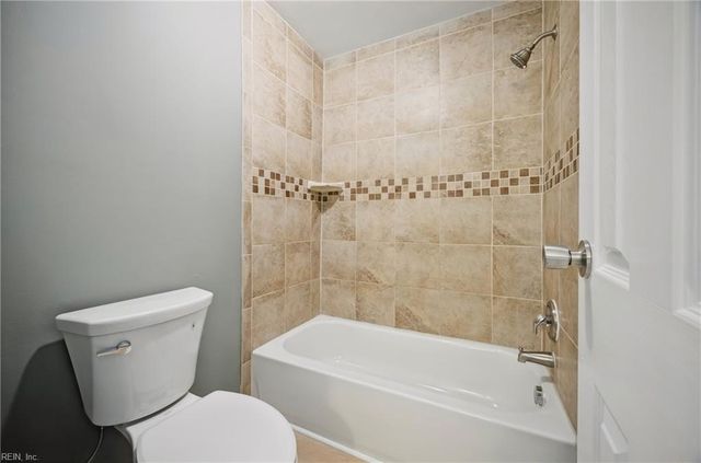 4184 Thistle CIR, Virginia Beach, VA 23462