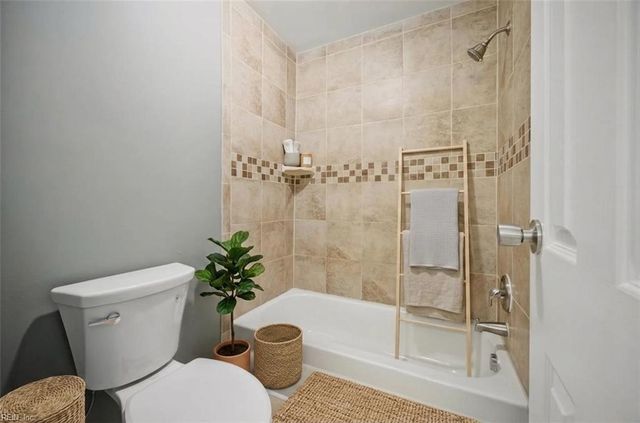 4184 Thistle CIR, Virginia Beach, VA 23462