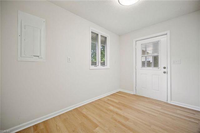 4184 Thistle CIR, Virginia Beach, VA 23462
