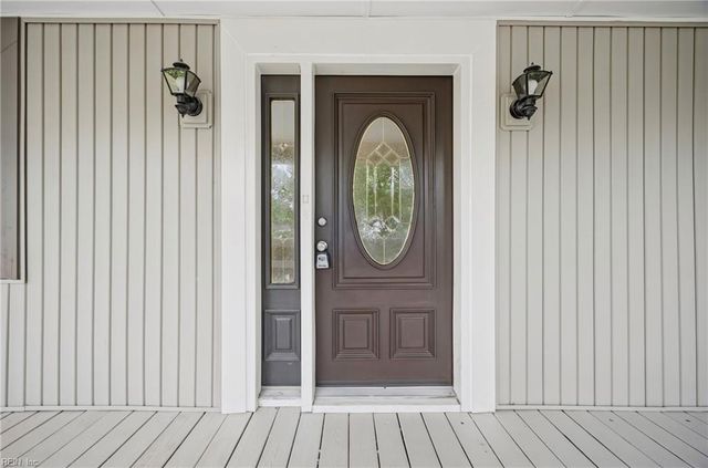4184 Thistle CIR, Virginia Beach, VA 23462