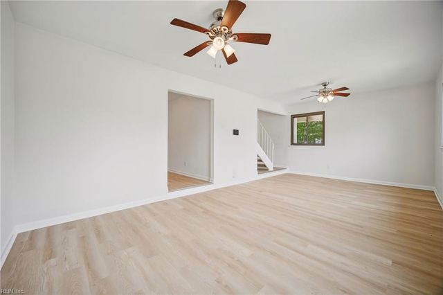 4184 Thistle CIR, Virginia Beach, VA 23462