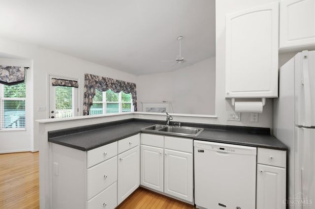 10187 Meadowknoll Drive, Symmes Twp, OH 45140