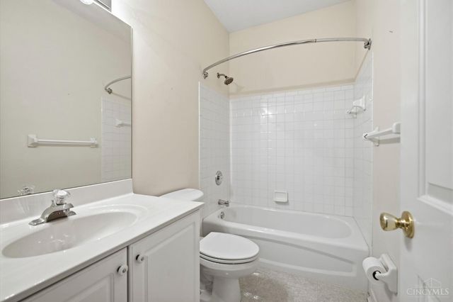 10187 Meadowknoll Drive, Symmes Twp, OH 45140