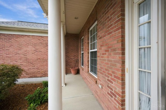 10187 Meadowknoll Drive, Symmes Twp, OH 45140