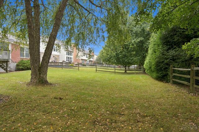 10187 Meadowknoll Drive, Symmes Twp, OH 45140