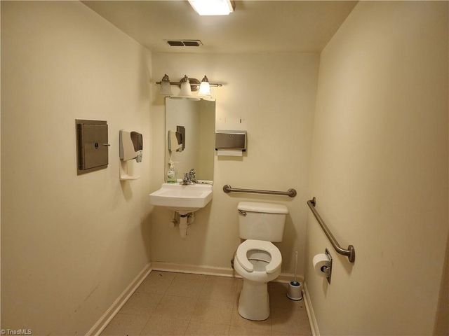 601 Willow Street 2, Mount Airy, NC 27030