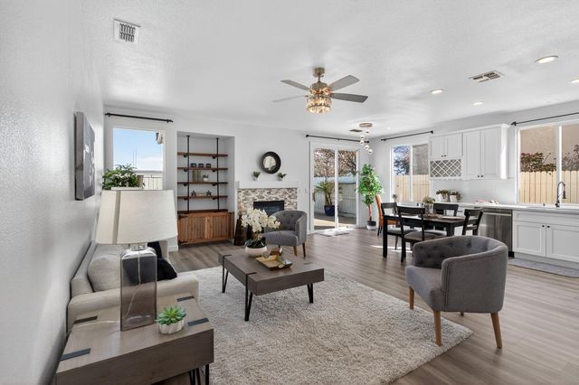 6217 Jefjen Way, Elk Grove, CA 95757