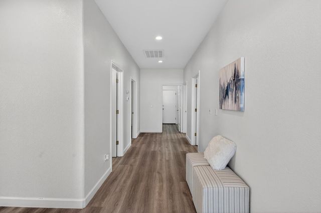 6217 Jefjen Way, Elk Grove, CA 95757