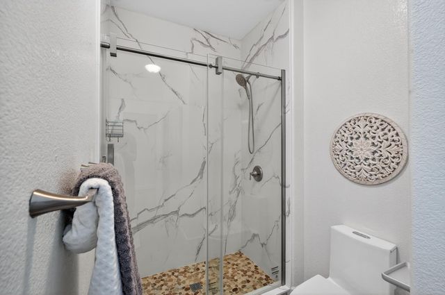 6217 Jefjen Way, Elk Grove, CA 95757