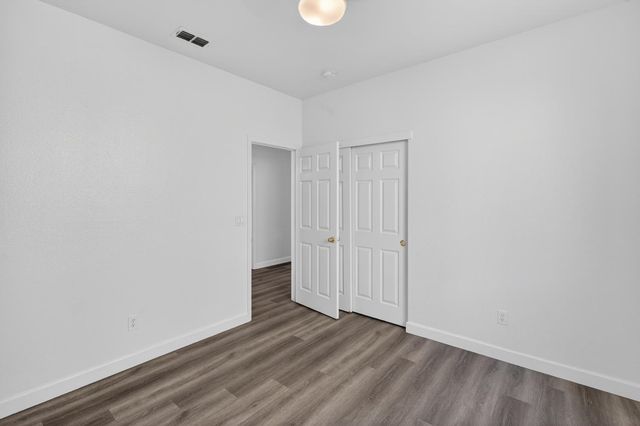 6217 Jefjen Way, Elk Grove, CA 95757