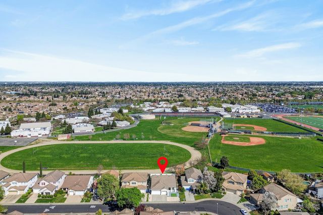 6217 Jefjen Way, Elk Grove, CA 95757