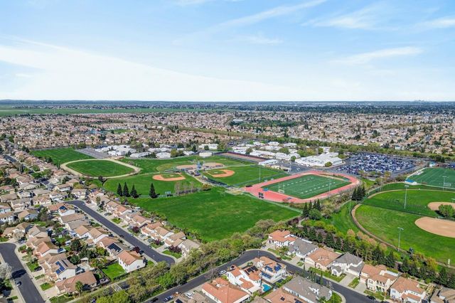 6217 Jefjen Way, Elk Grove, CA 95757