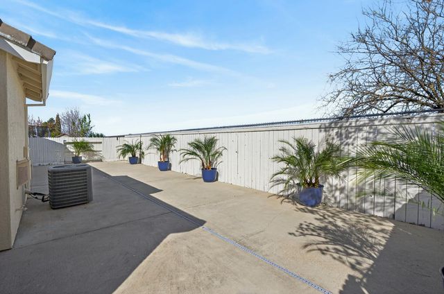 6217 Jefjen Way, Elk Grove, CA 95757