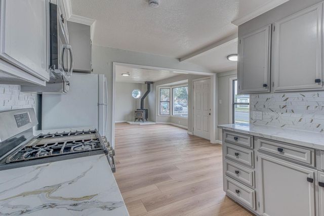 216 Toyon Avenue, Salinas, CA 93906