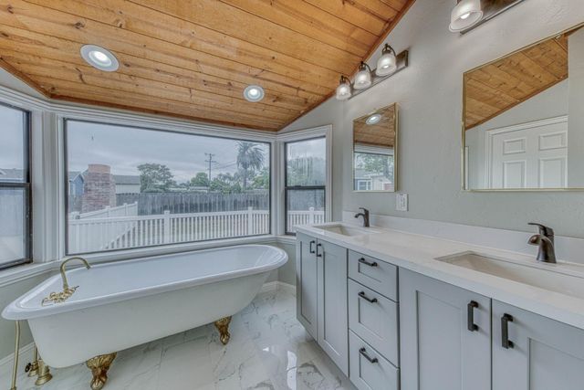 216 Toyon Avenue, Salinas, CA 93906