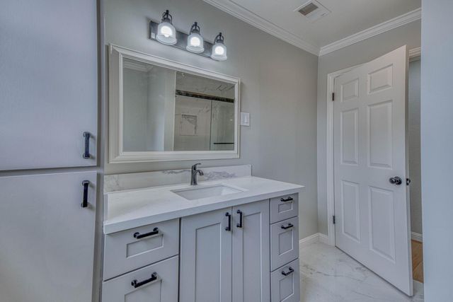 216 Toyon Avenue, Salinas, CA 93906