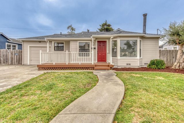 216 Toyon Avenue, Salinas, CA 93906