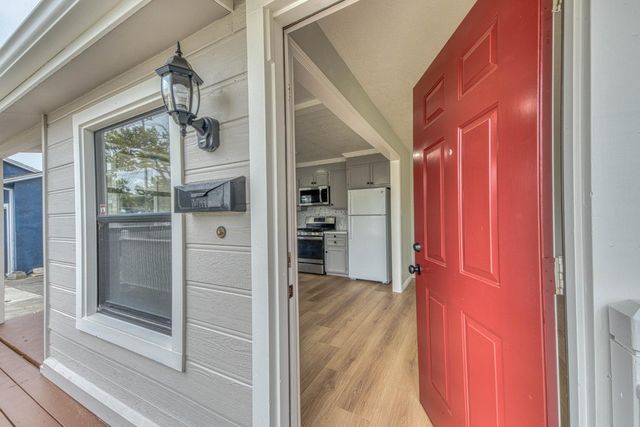 216 Toyon Avenue, Salinas, CA 93906